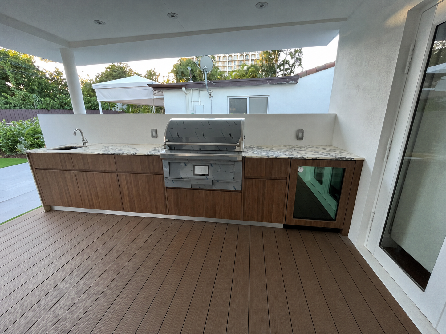 Outdoor Kitchen