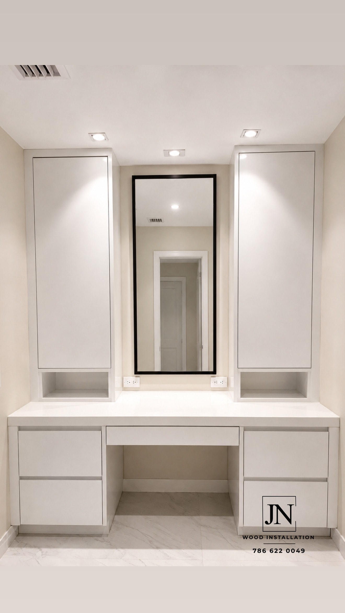 Custom Dressing Vanity